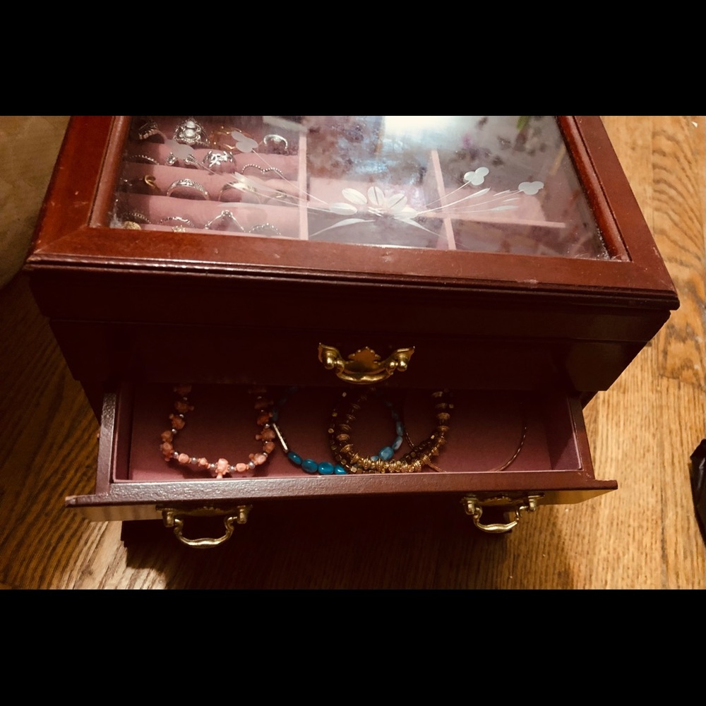 Jewelry Box - Picture 6 of 8